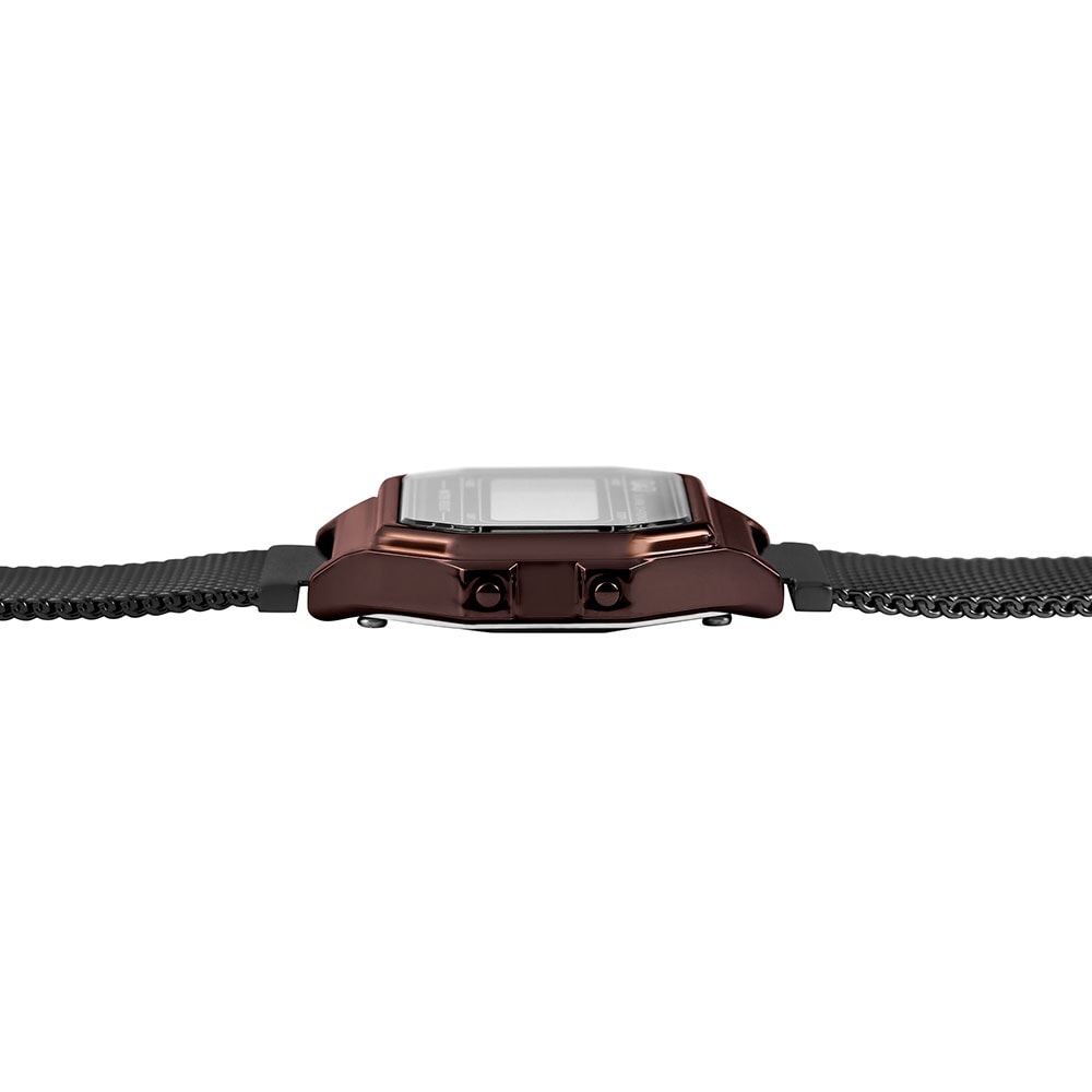 Q&Q digital klocka med Milanese armband - Svart