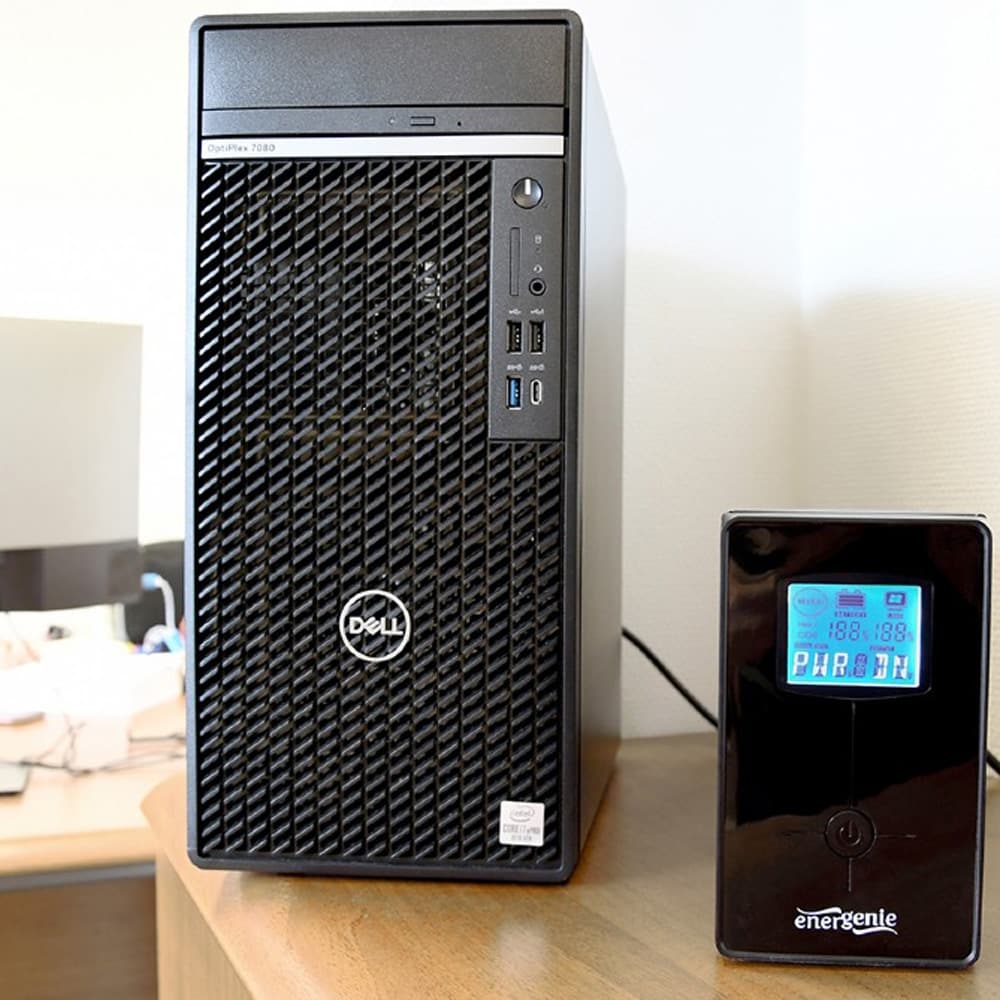 UPS Strömförsörjning 850 VA med LED-display och USB