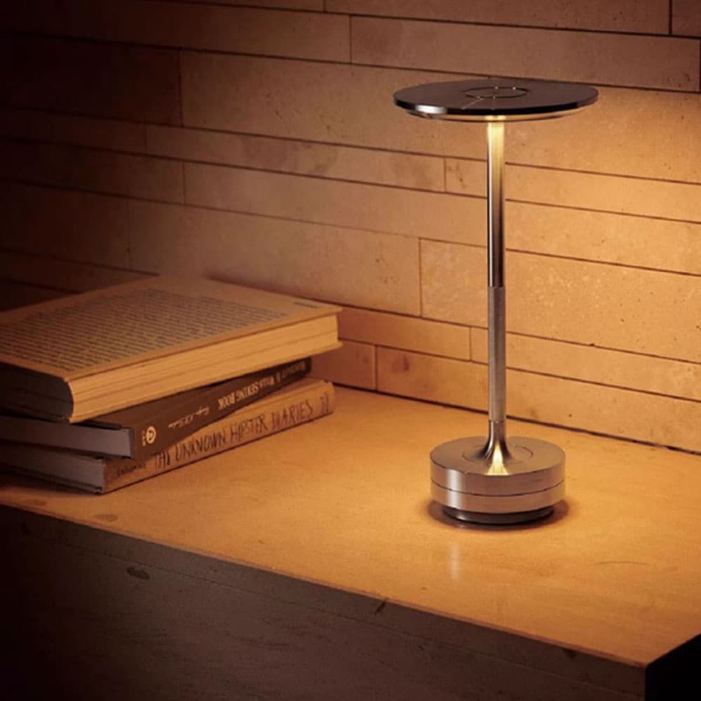 Bordslampa/nattlampa med touchkontroll och USB-laddning - Guld