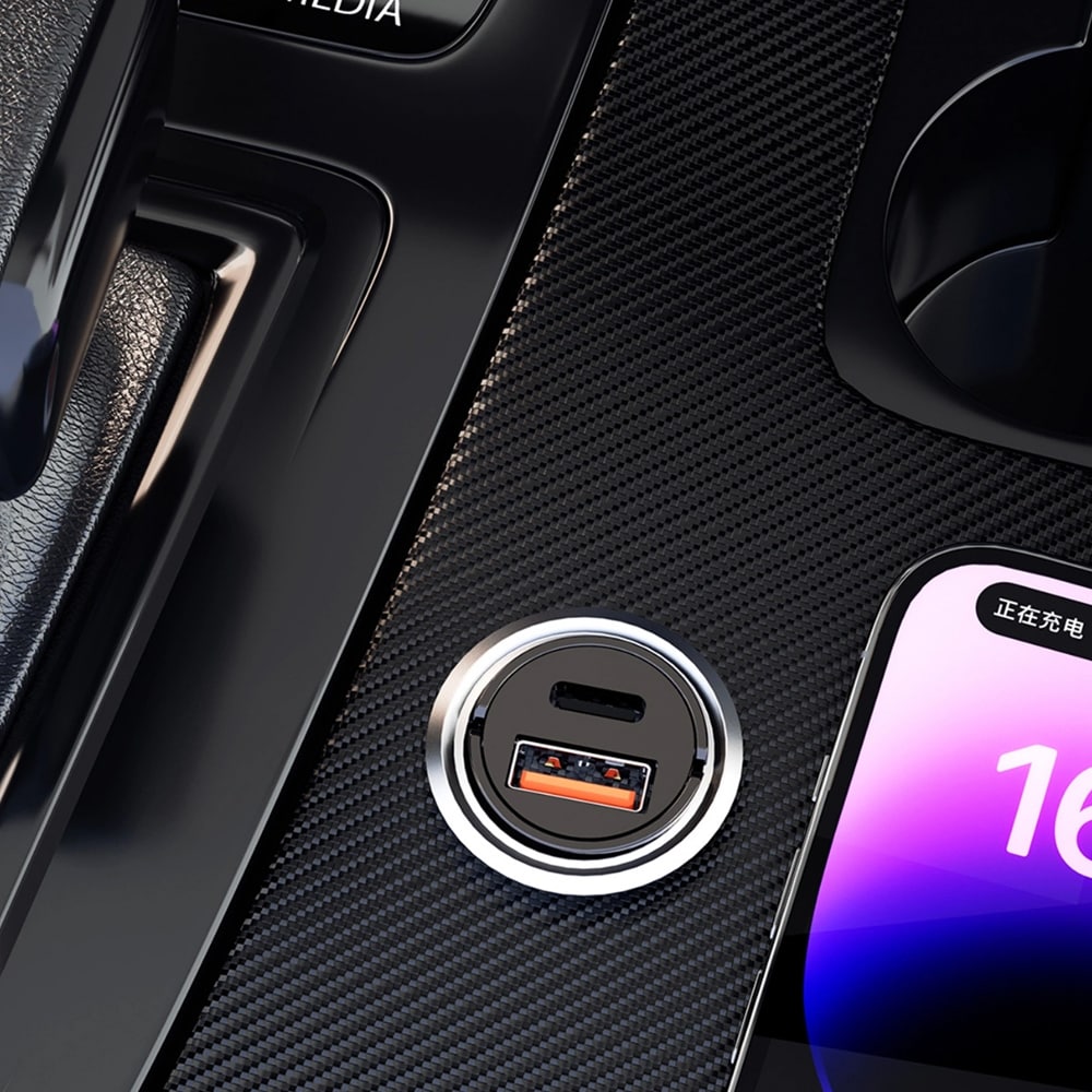 Dudao USB-autolaturi 1xUSB ja 1xUSB-C 48W QC PD:llä varustettuna