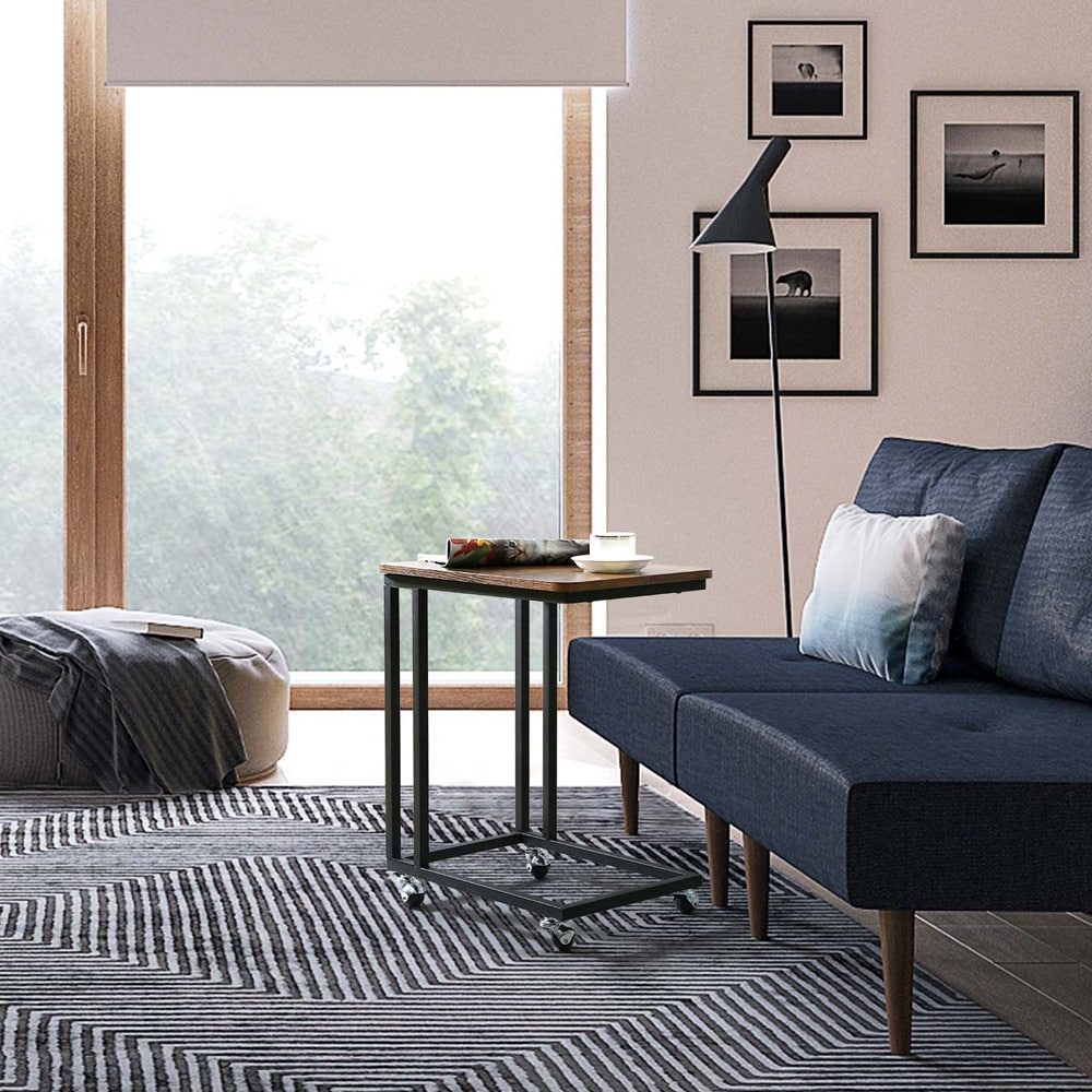Sidobord med hjul och industriell design i brun/svart
