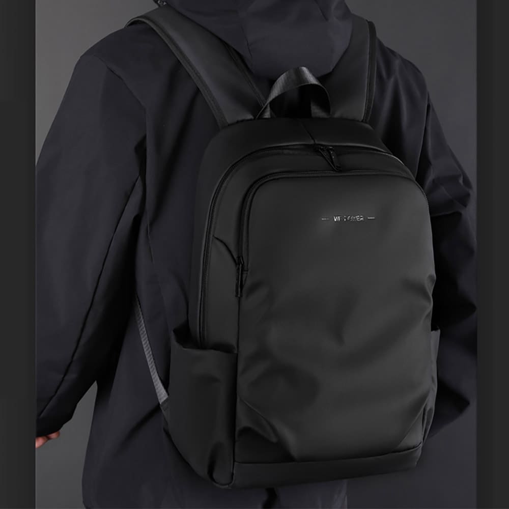 Vattentät ryggsäck i nylon, 44 x 29 x 16 cm