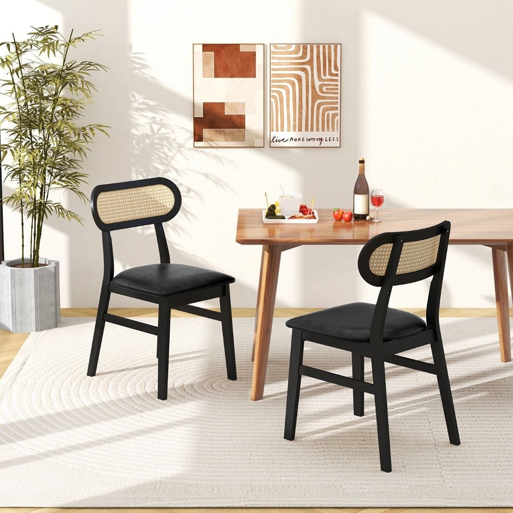 Set med 2 matstolar i trä med rottingrygg – Svart