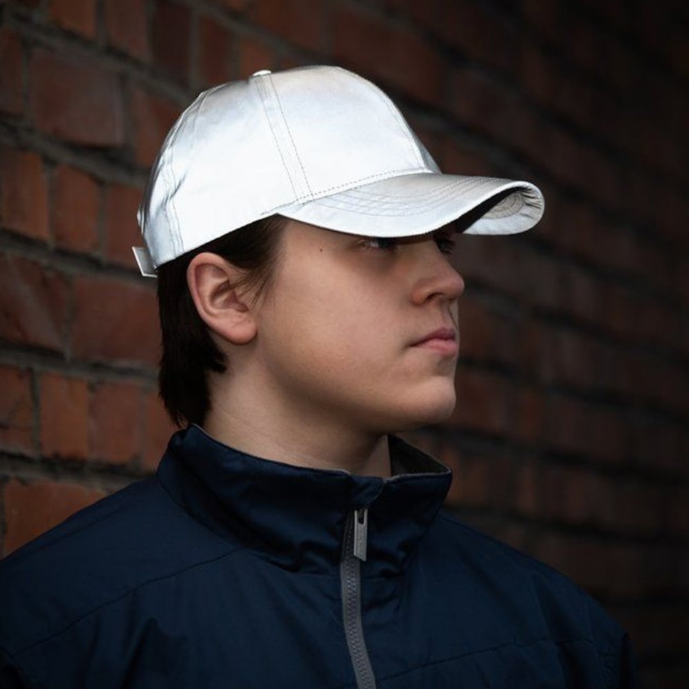 Reflexkeps 58/60 cm – justerbar keps i reflekterande material