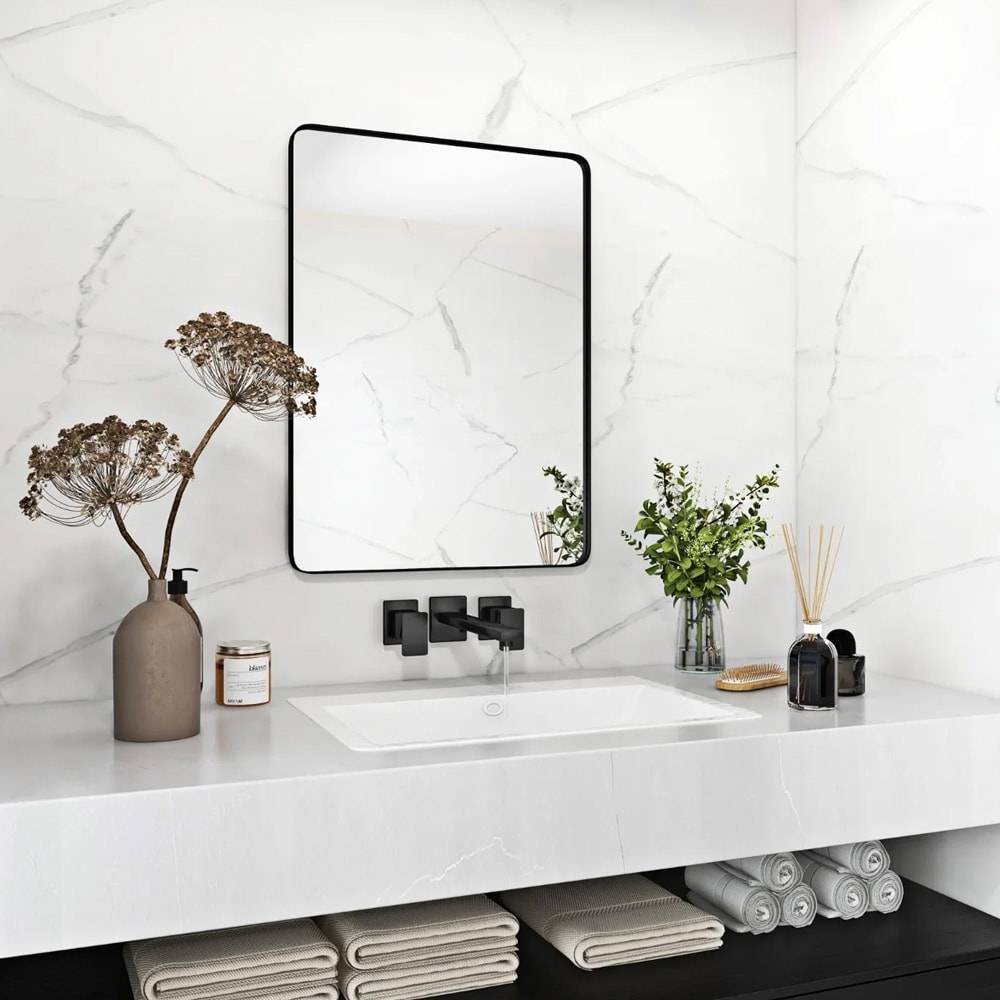 Badrumsspegel 76,5x56 cm med splitterfritt glas – Silver