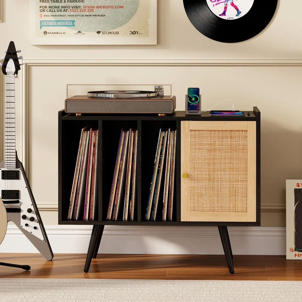 Stereobänk med justerbar hylla för vinyler