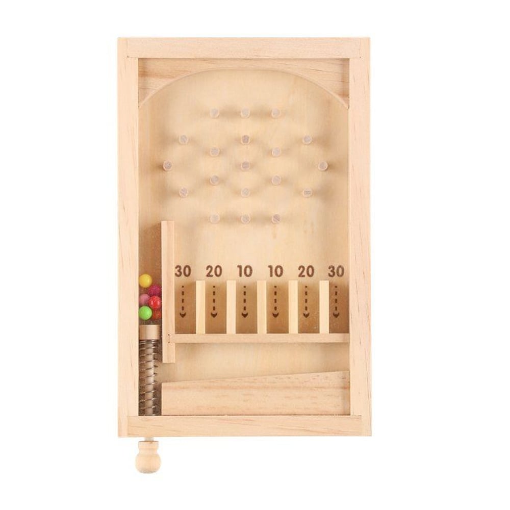 Kulspel i trä med mekanisk spelmekanism