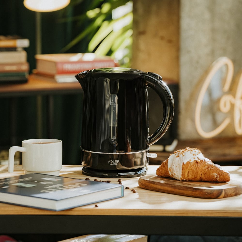 Vattenkokare 1,7L med kalkfilter och automatisk avstängning - Svart