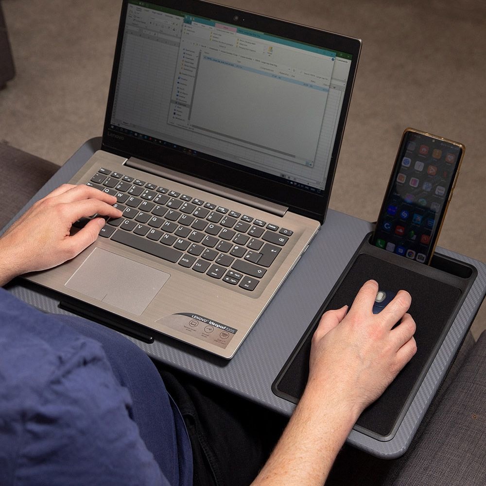 Laptopställ för sängen med ventilerande design