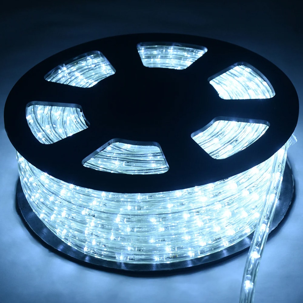 LED-ljusslinga 10 m med 360 kallvita LED-lampor