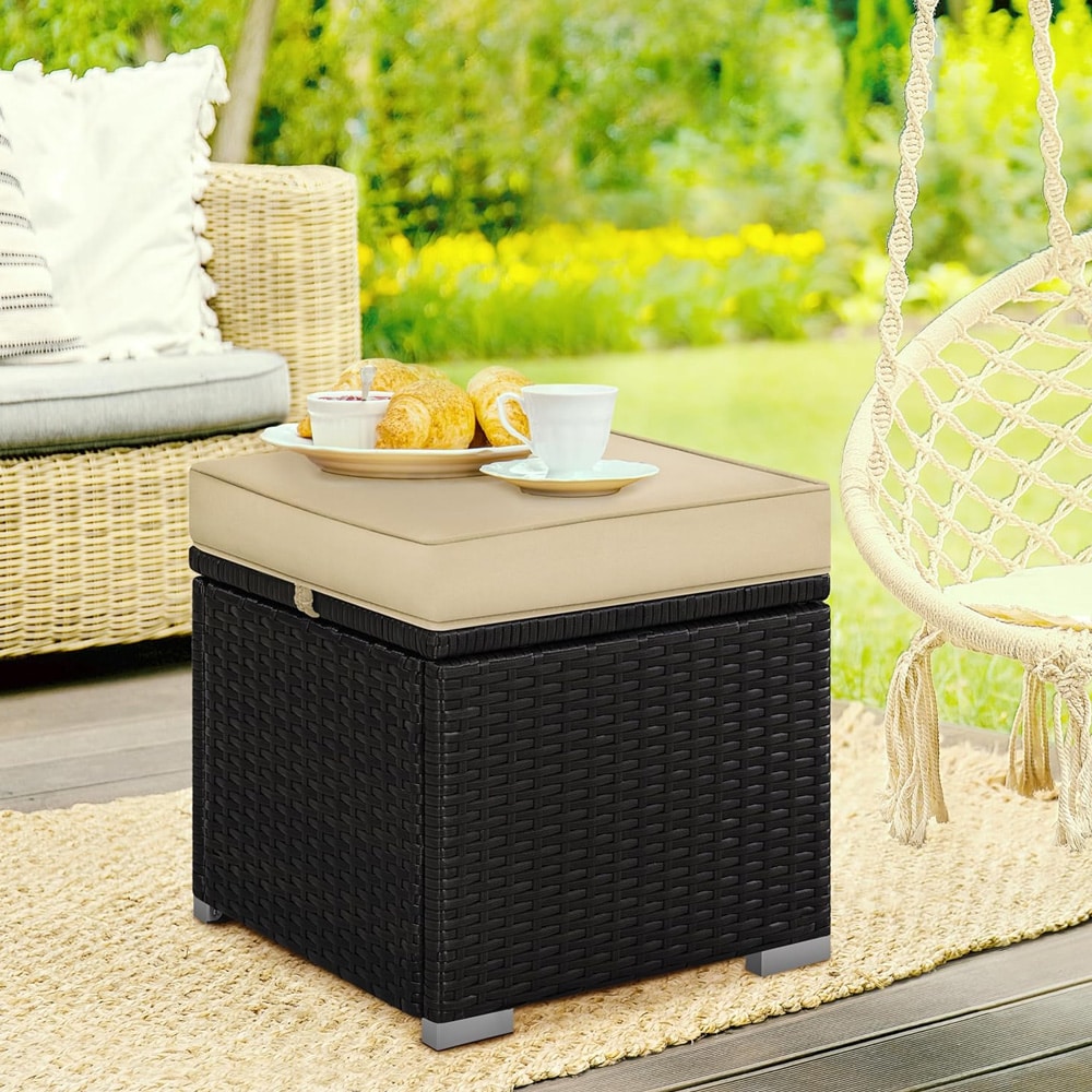 Pallar i konstrotting 2-pack 39 x 39 x 34 cm / bruna fotpallar med beige dynor och förvaring / sittpallar