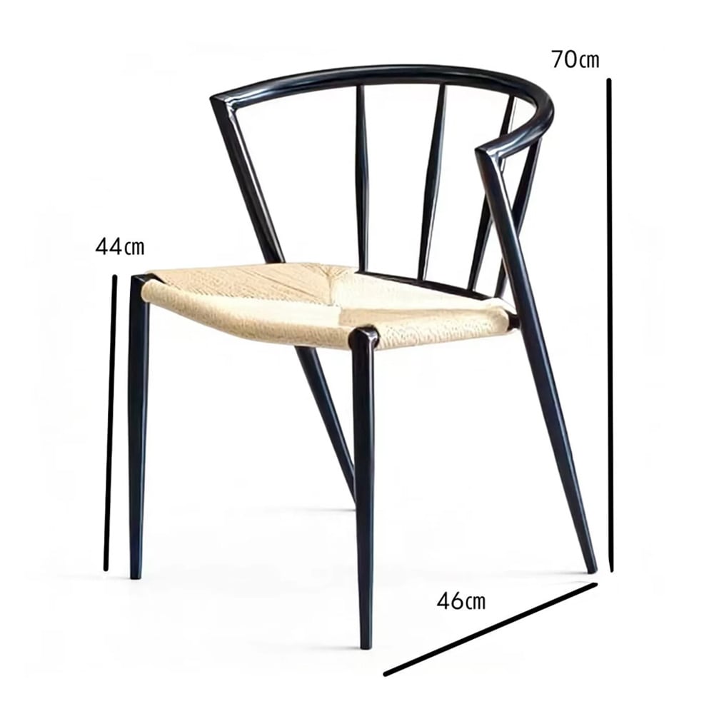 Matstol med karmstolsdesign / stol med svart metallram och flätad sits i naturfärgat jutesnöre 44×46×70 cm