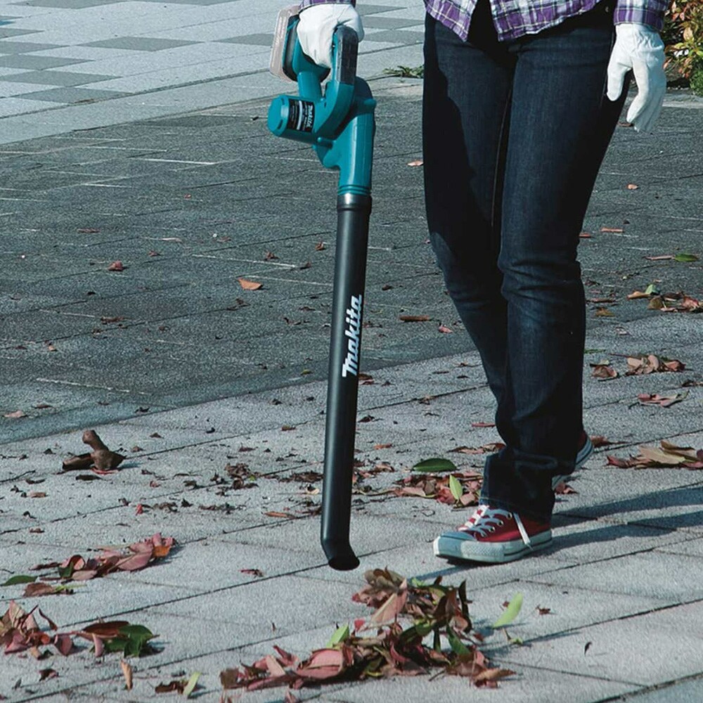 Makita DUB186Z 18 V LXT lövblåsare / batteridriven lövblås med långt rör utan batteri och laddare