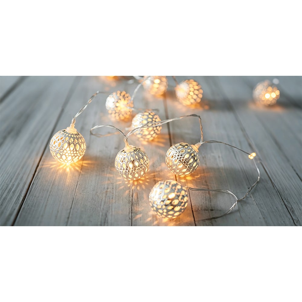 United LED-slinga Metallbollar - Silver / Ljusslinga / Dekorationsbelysning