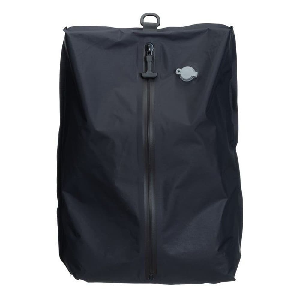 Ryggsäck 18 L med vakuumpåse / reseryggsäck med laptopfack och trolleyrem – Svart
