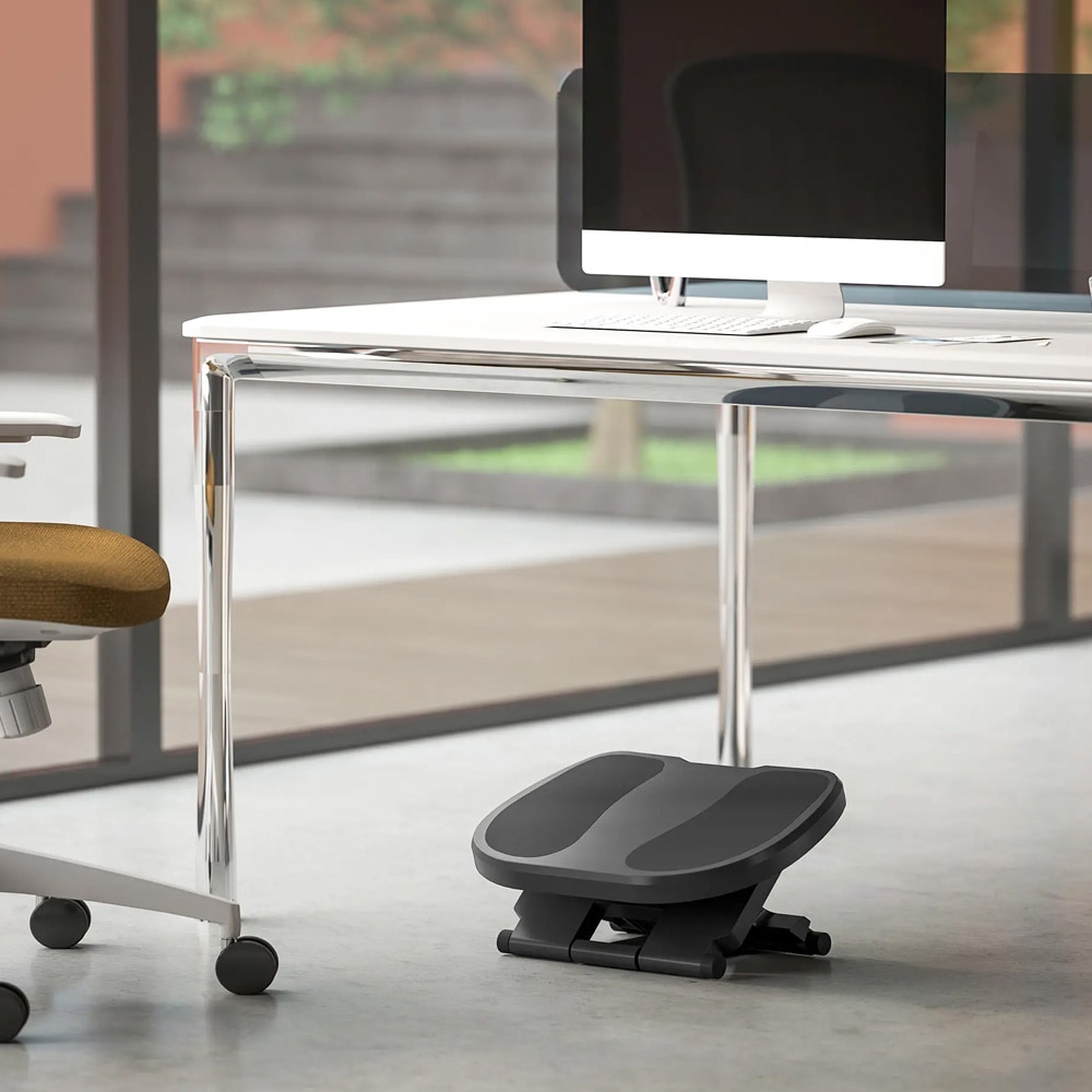 Ergonomiskt fotstöd för skrivbord 45×34 cm / justerbar höjd och lutning 0–30° – Grå