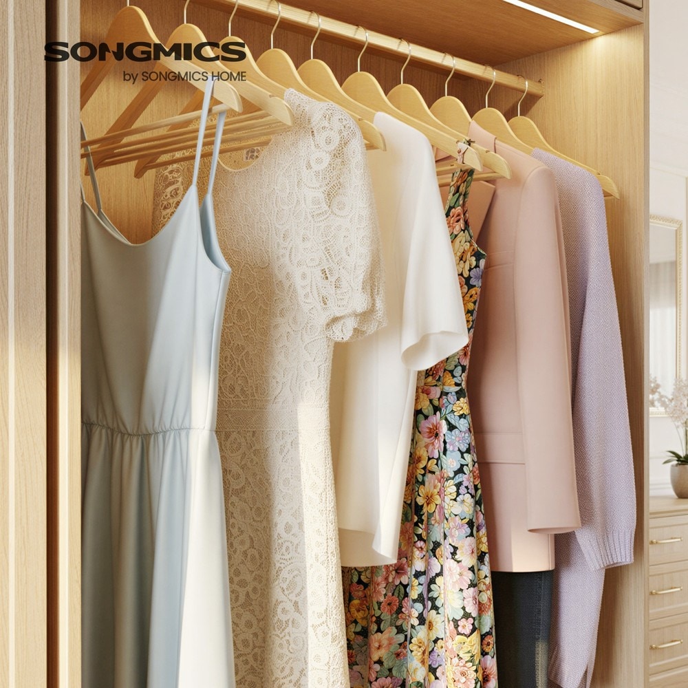 Smala trägalgar 20-pack - Ljusbrun / Klädgalgar i björkträ / Byxgalgar med vridbar krok