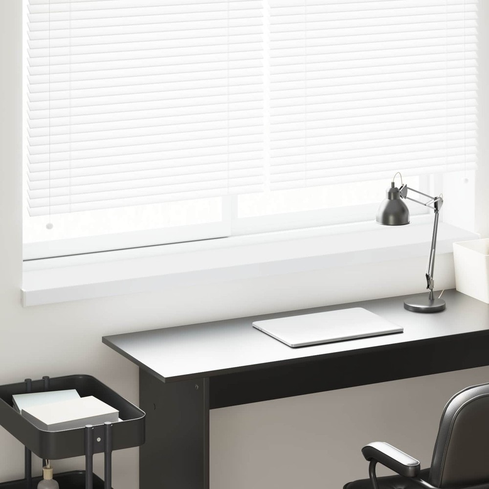 Fönsterbräda 140×20×4,5 cm / fönsterbänk i PVC med ändstycken – Vit