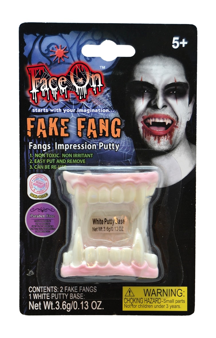Face On Fake Fang drakulatänder