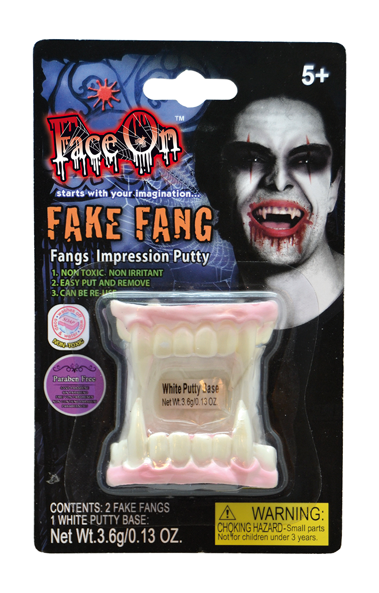 Face On Fake Fang drakulatänder