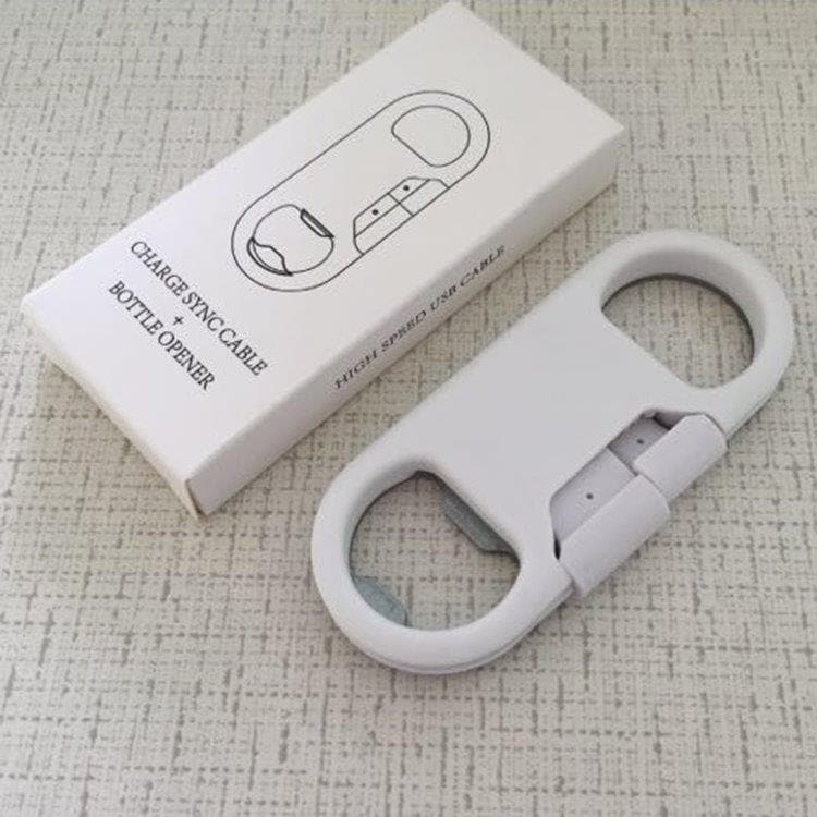 iPhone laddkabel med nyckelring och flasköppnare