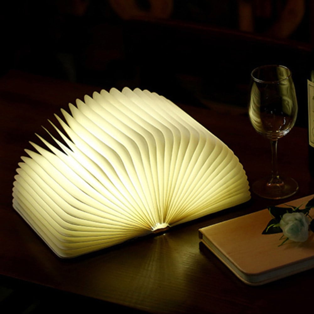 LED-lampa som en bok