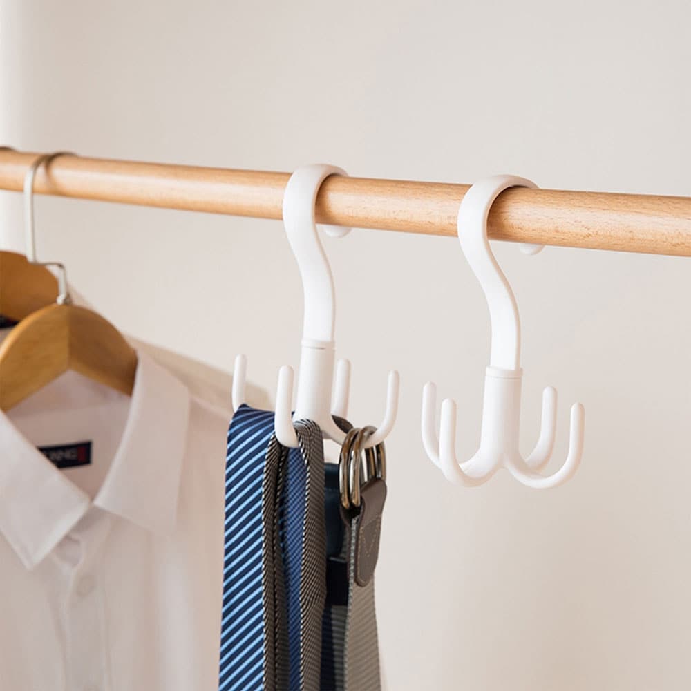 Roterbar hängare med fyra krokar för slipsar eller skärp 2-pack