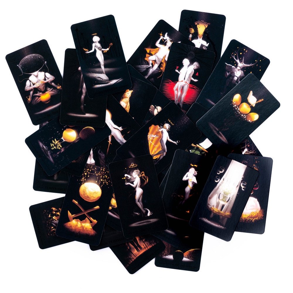 True Black Tarot Cards - En tidlös tarotkortlek