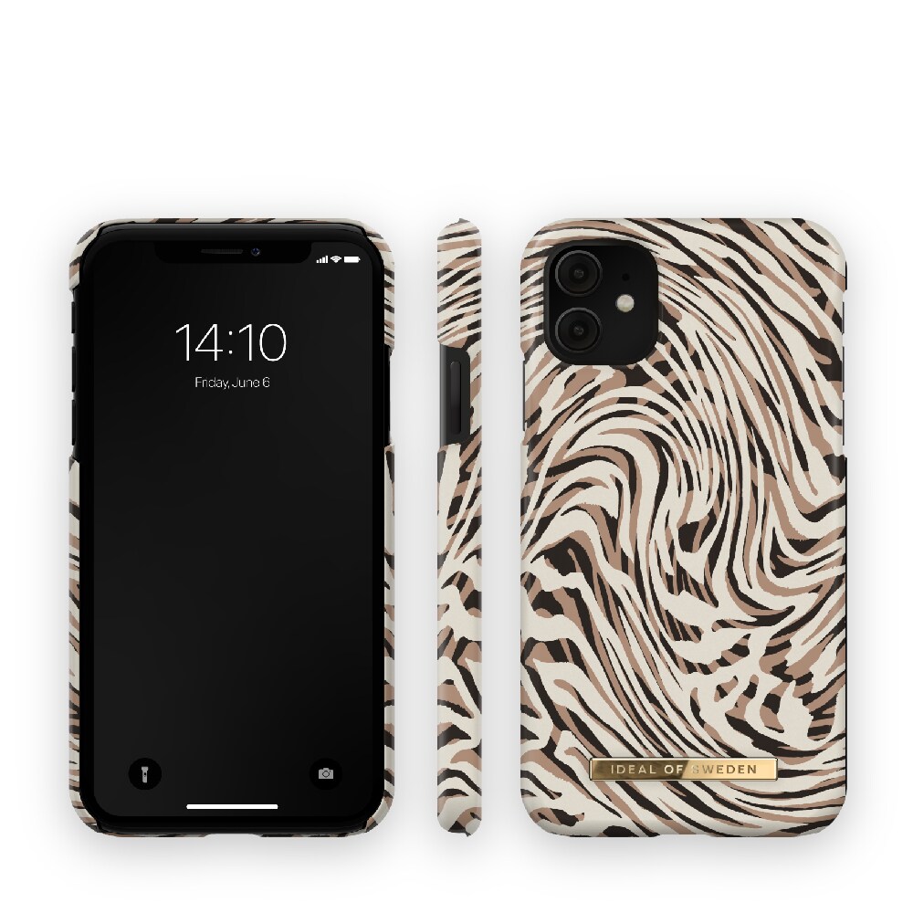 IDEAL OF SWEDEN Mobilskal Hypnotic Zebra till iPhone 11/XR