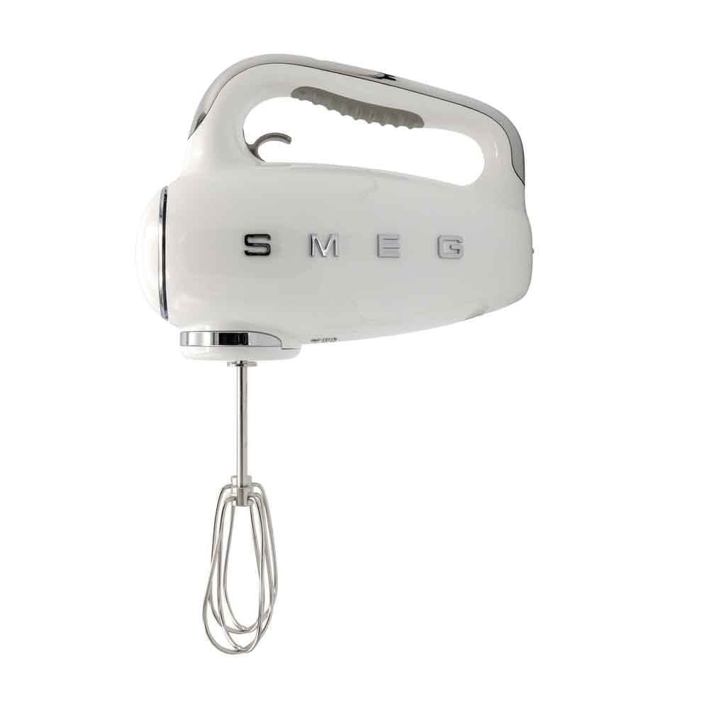 Smeg HMF01WHEU handmixer i retrodesign från 50-talet