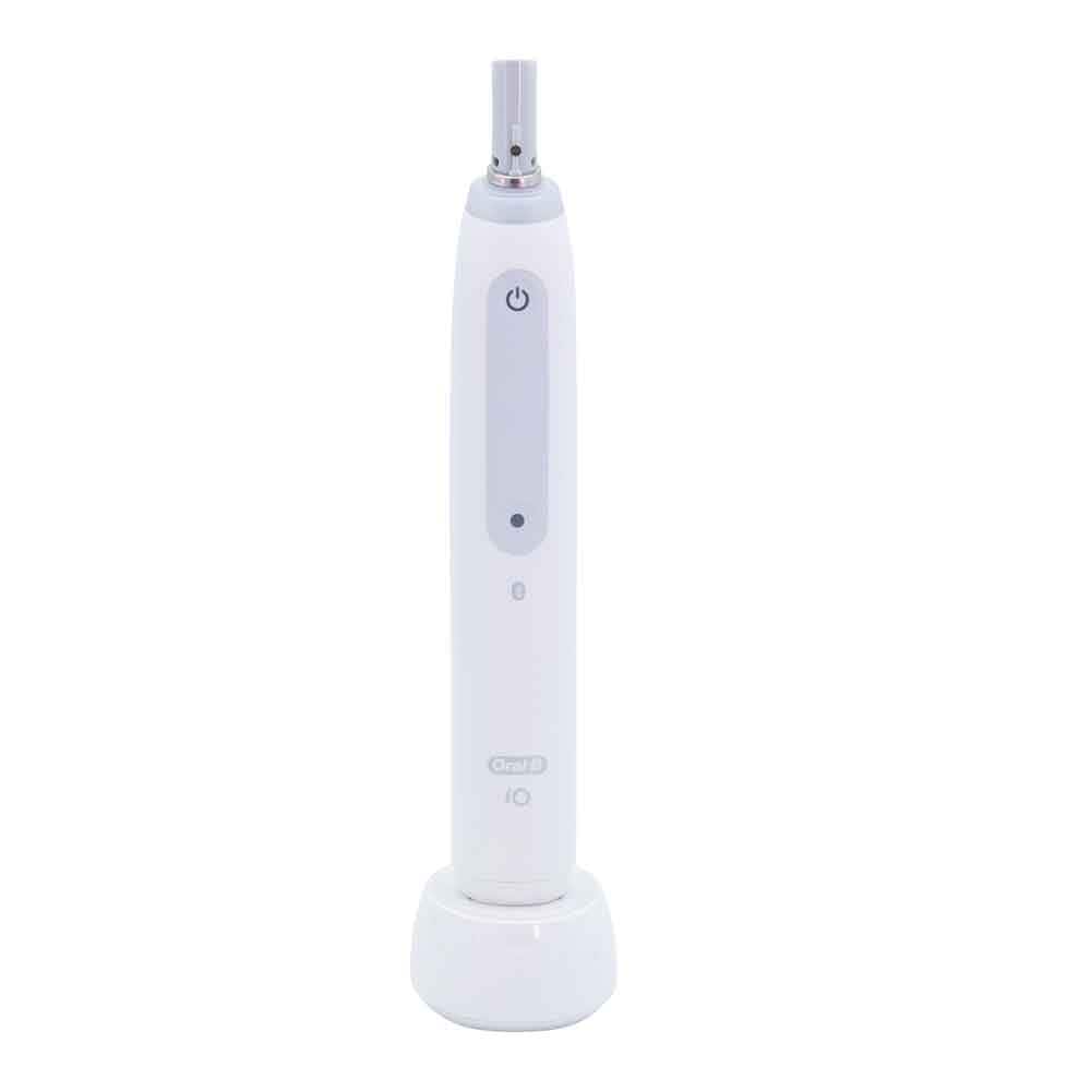Braun Oral-B iO Series 4 med reseetui