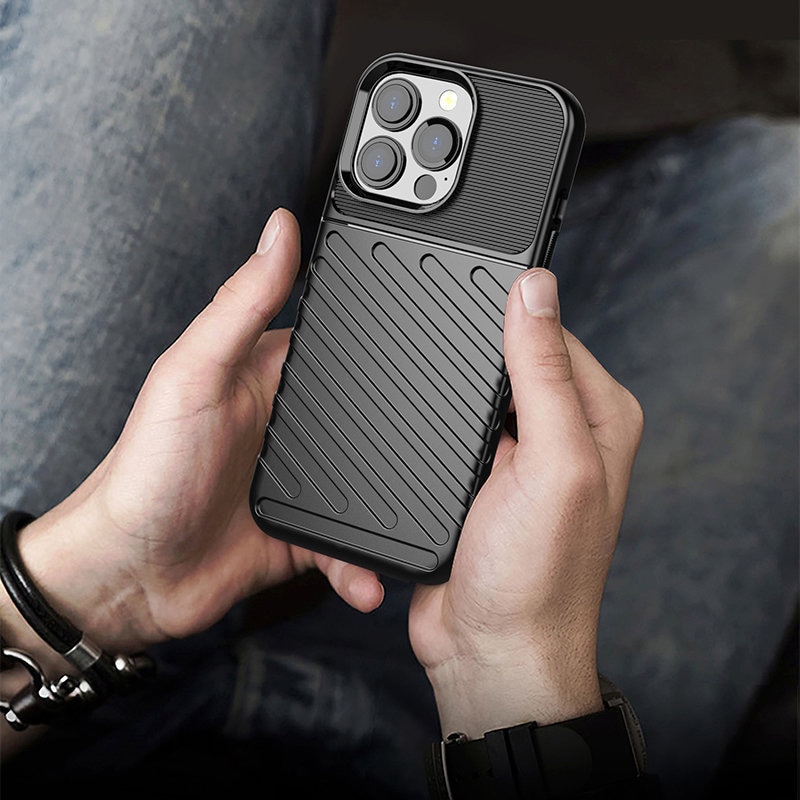 Thunder Case Flexibelt Tough Rugged Cover TPU-fodral för iPhone 13 Pro svart