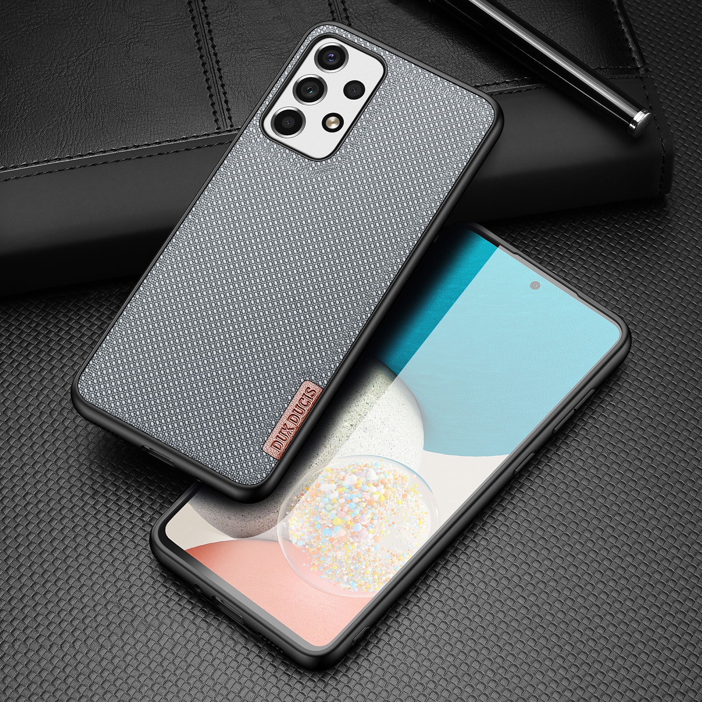 Dux Ducis Fino etui er lavet af nylonmateriale til Samsung Galaxy A73 blå