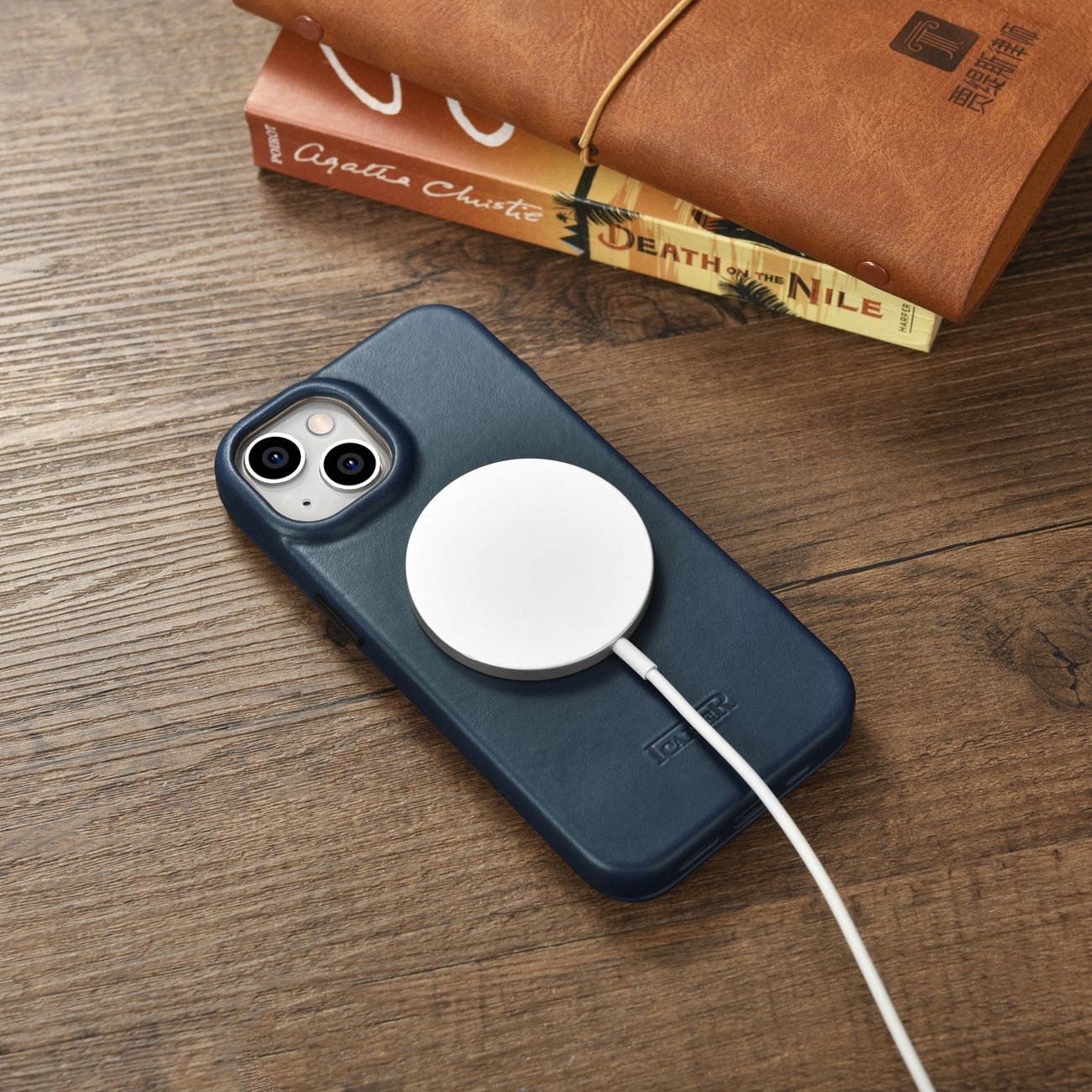 iCarer CE Öl Wax Premium läderfodral iPhone 14 Plus magnetiskt flipfodral MagSafe blå
