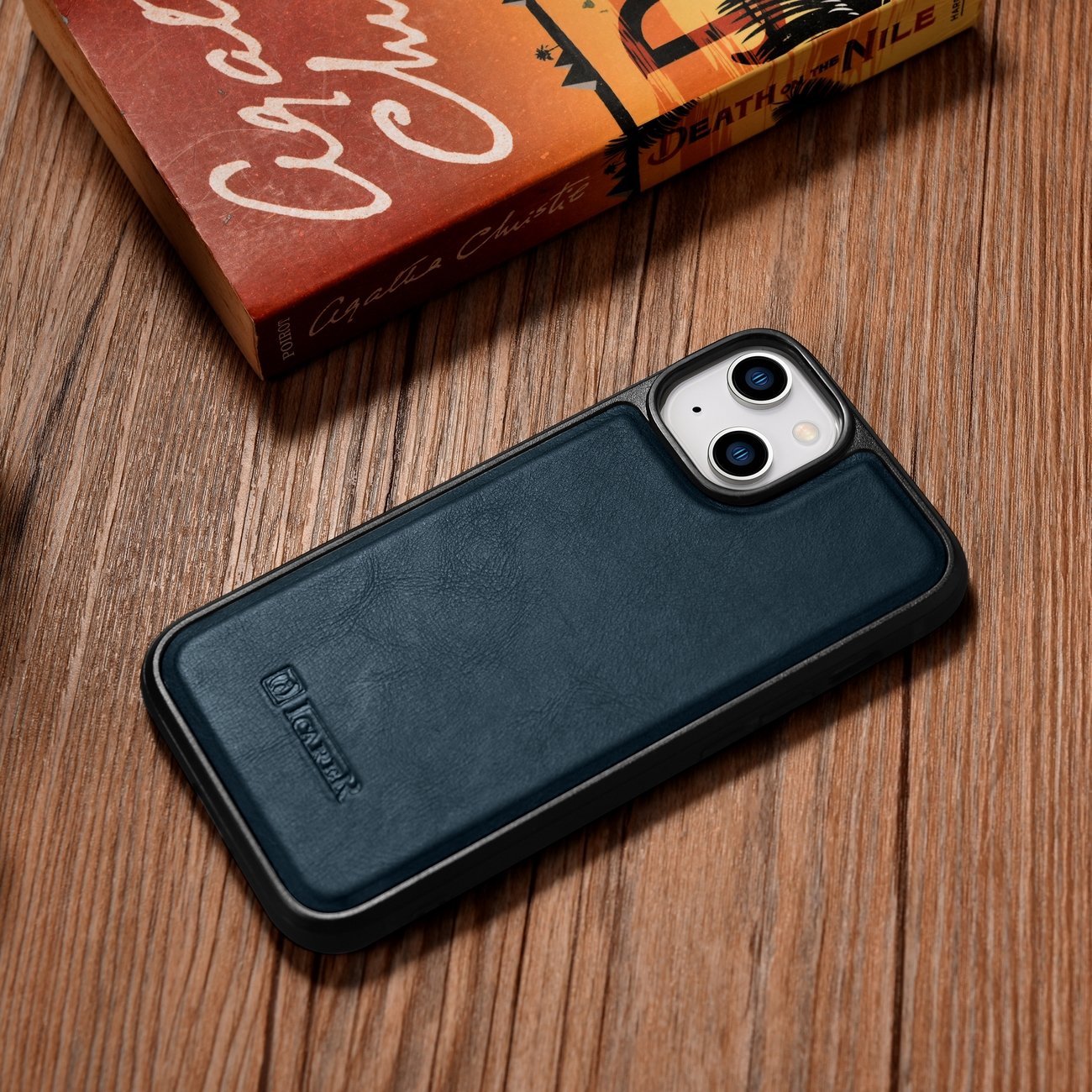 iCarer Läderolja Vaxfodral täckt med naturläder för iPhone 14 Plus blå (WMI14220719-BU)