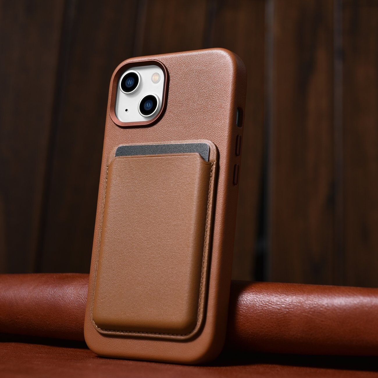 iCarer Fodral Läderfodral Skydd för iPhone 14 Plus Brun (MagSafe-kompatibel)