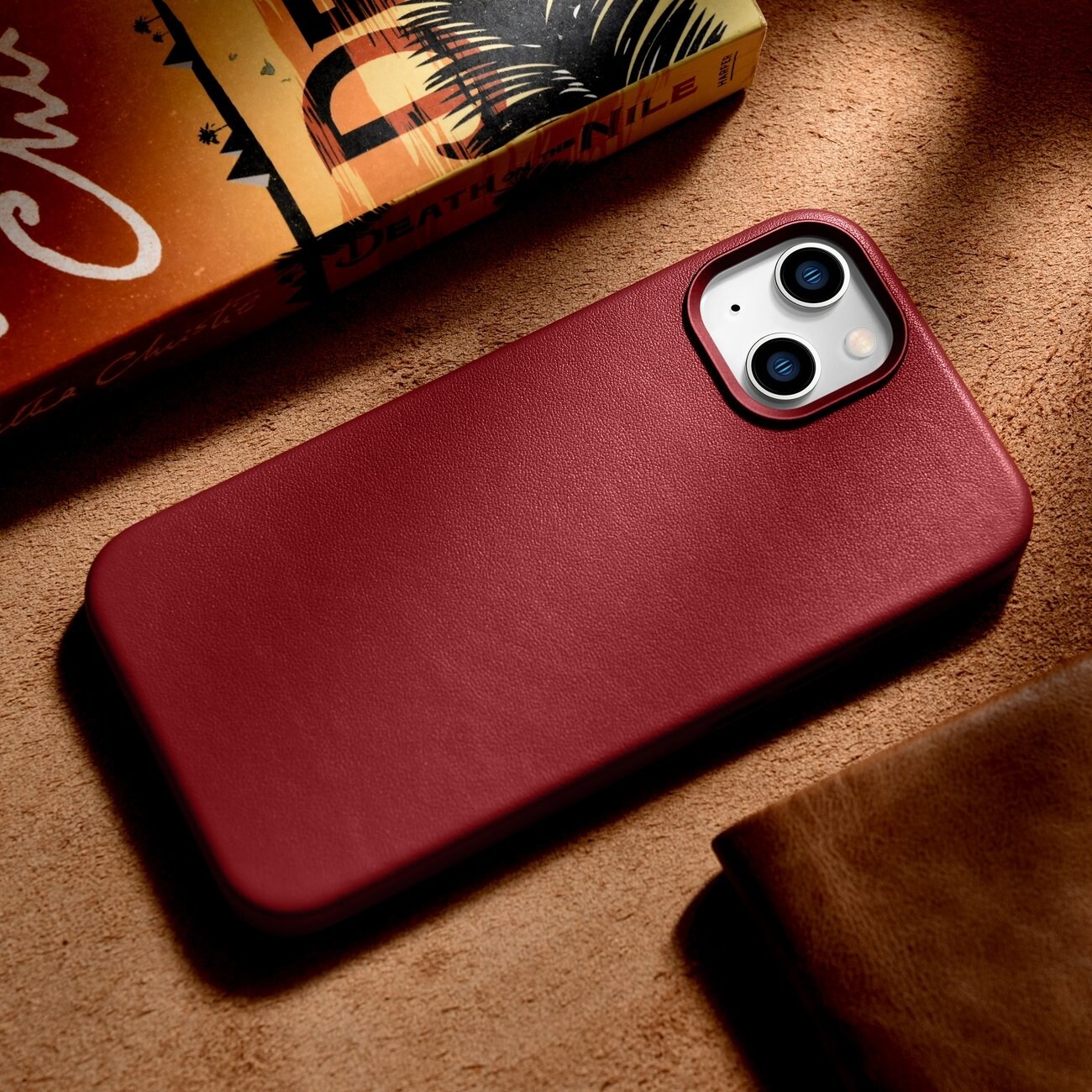 iCarer Case Läderfodral i naturläder för iPhone 14 Plus röd (kompatibel med MagSafe)