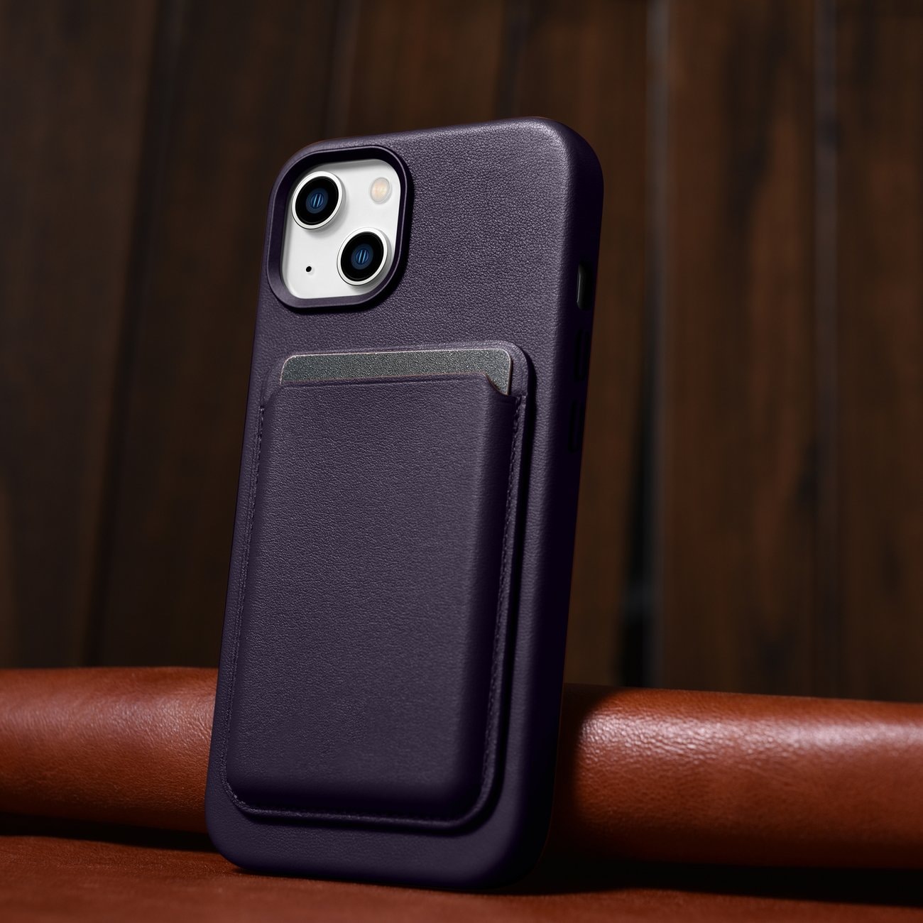 iCarer Case läderfodral för iPhone 14 Plus mörklila (MagSafe-kompatibel)