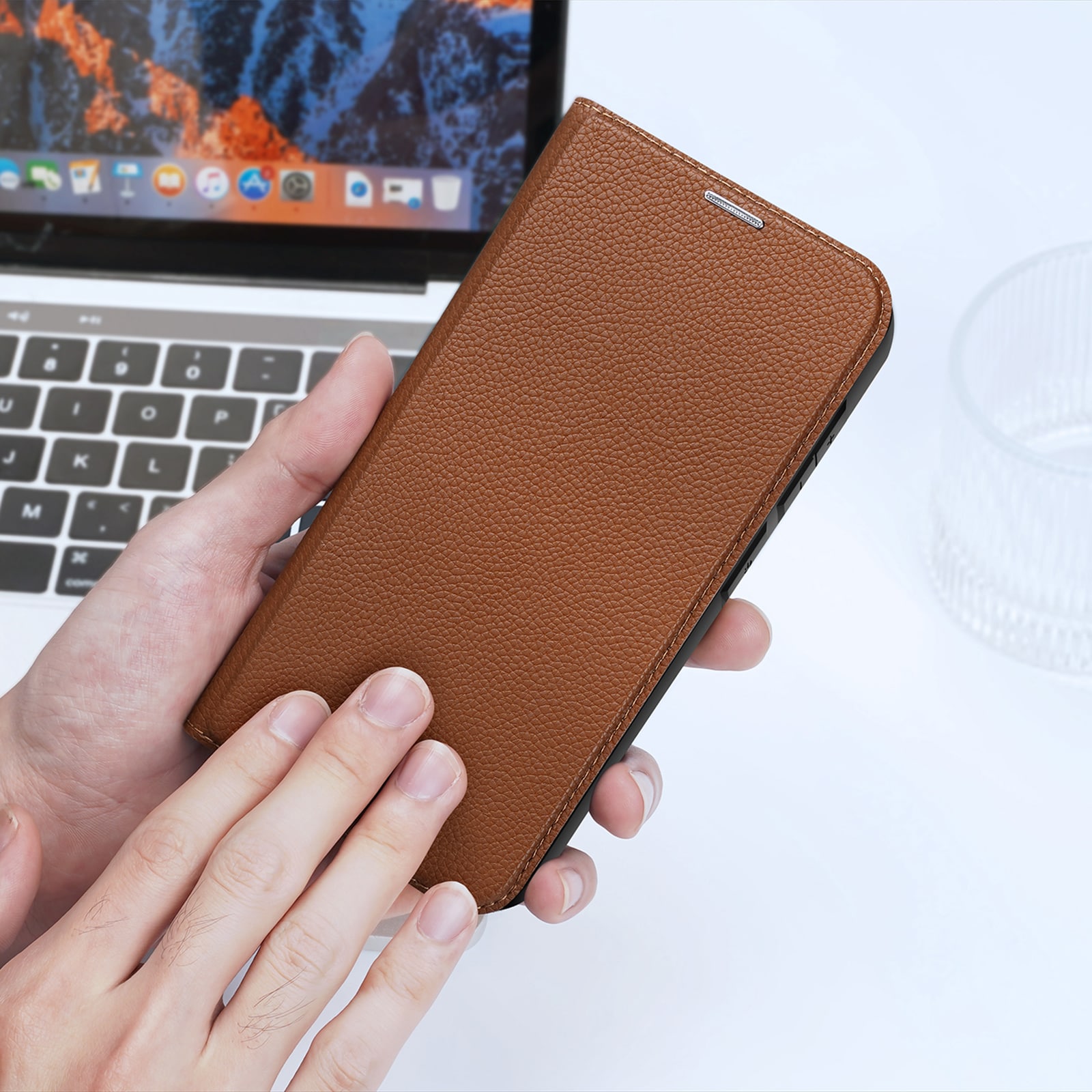 Dux Ducis Skin X2 etui Samsung Galaxy S23+ flip etui tegnebog stativ brun