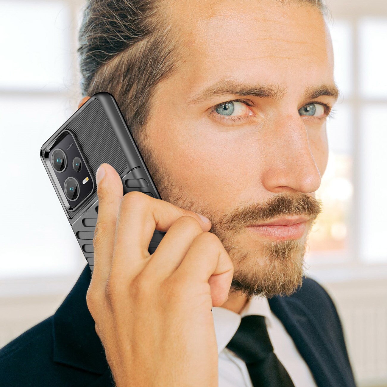 Thunder Case-etui til Xiaomi Redmi Note 12 Pro+ silikonepanseretui sort