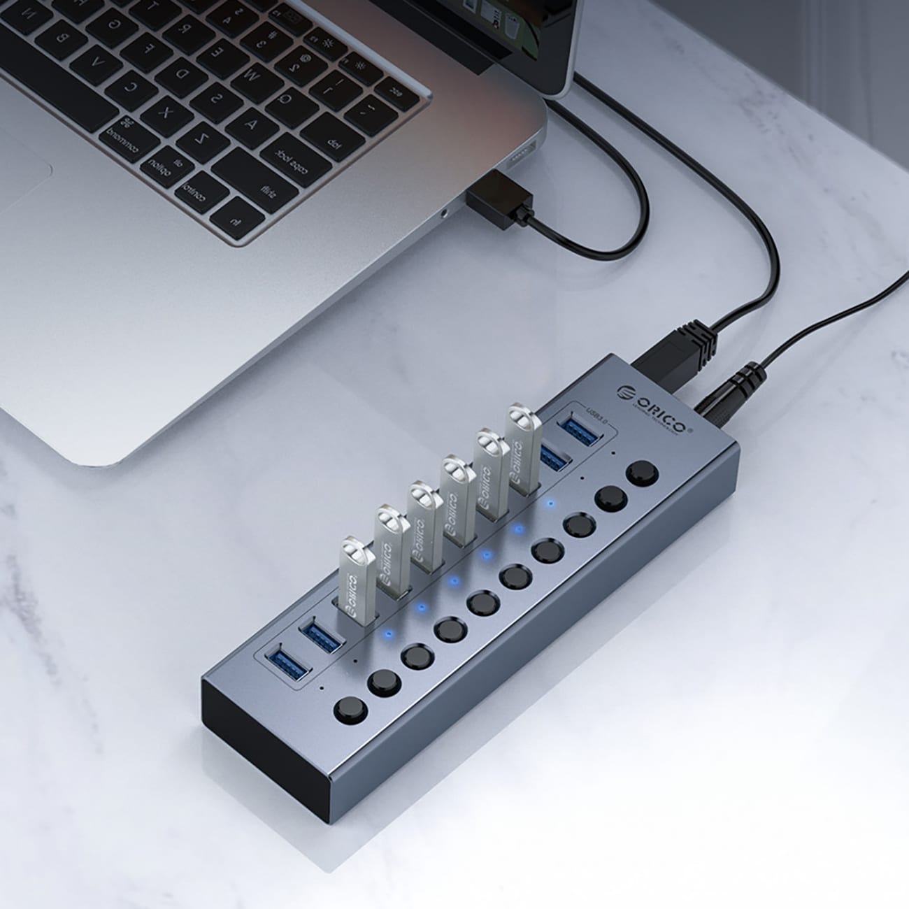 Orico BT2U3-16AB Hub 16x USB-A 3.0 med switchar - grå