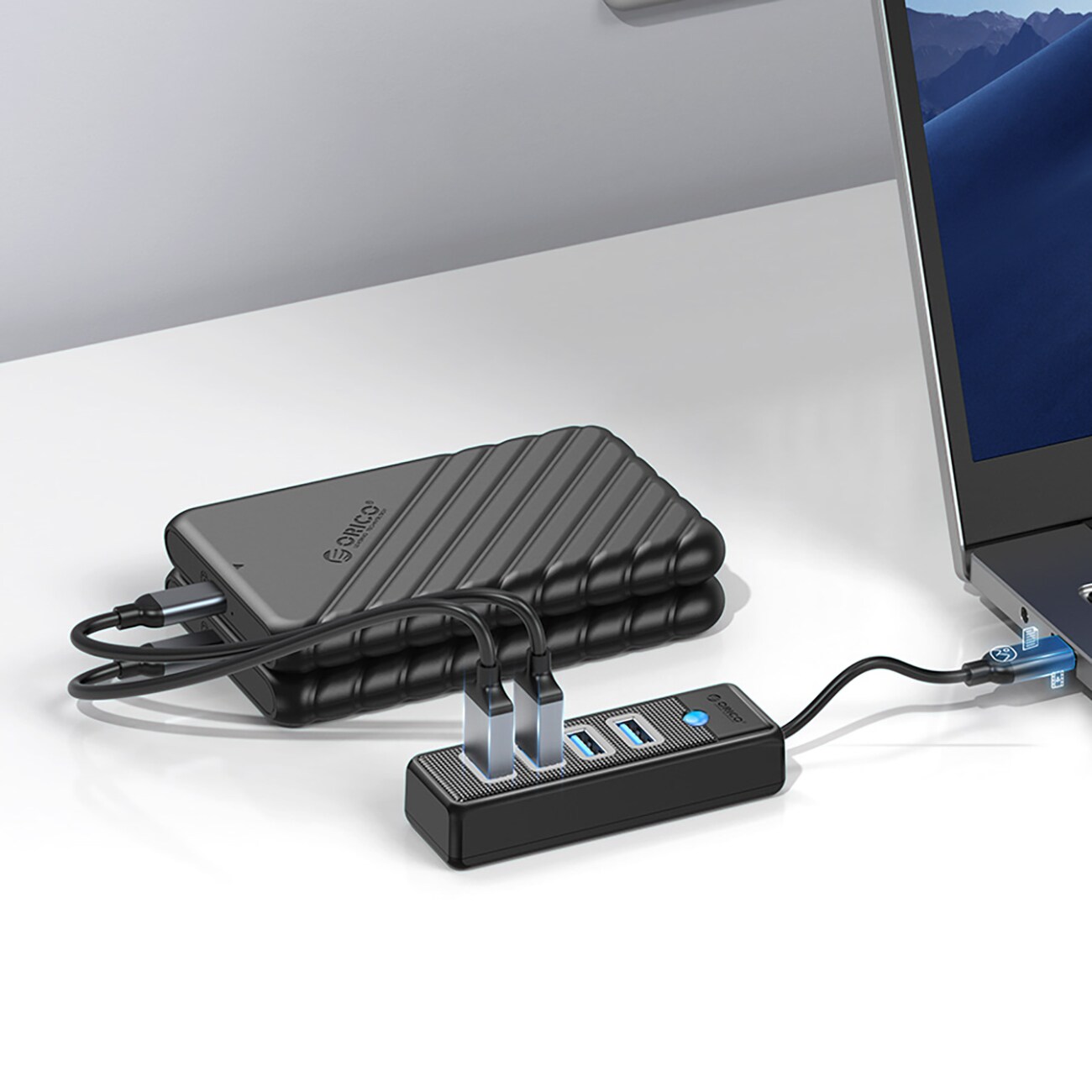 Orico PW4U-C3 USB-C / 4x USB-A 3.0-hubb - svart