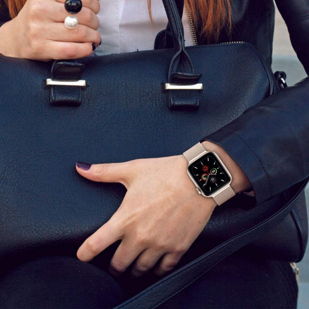 Tech-Protect MilaneseBand för Apple Watch 4 / 5 / 6 / 7 / 8 / 9 / SE (38/40/41 mm) - beige