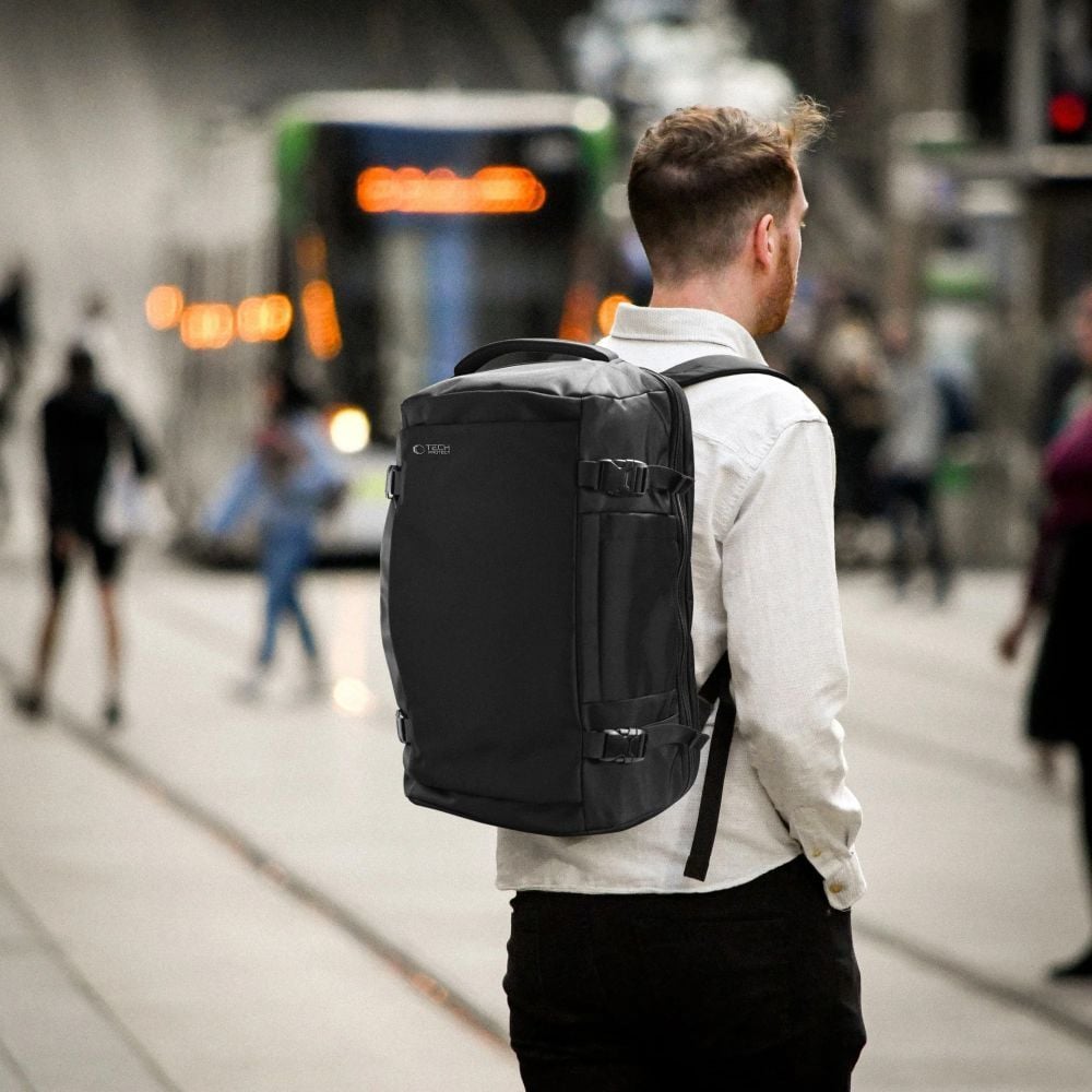 Tech-Protect Defender S40 Ryggsäck för Ryanair & Wizzar, 20L Laptop - Svart