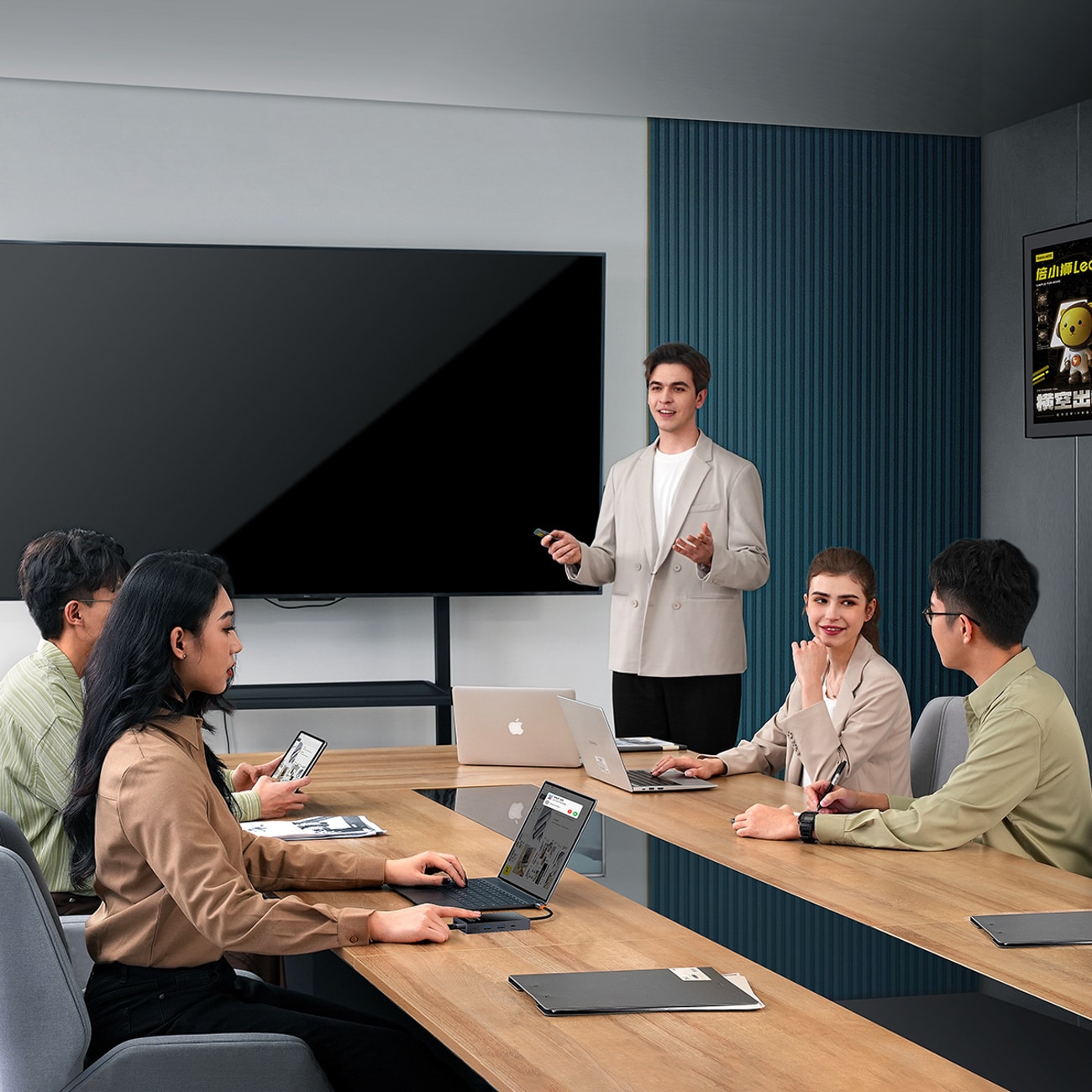 Baseus PioneerJoy 8-in-1 USB-C Hub: HDMI 4K@60Hz, HDMI 4K@30Hz, DP 8K@30Hz, VGA, 4 USB Ports - Gray