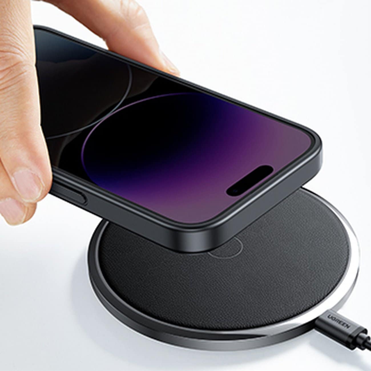 Ugreen LP635 Kickstand Fodral för iPhone 14 Pro - Hårt skal med gelram, Svart (90926)