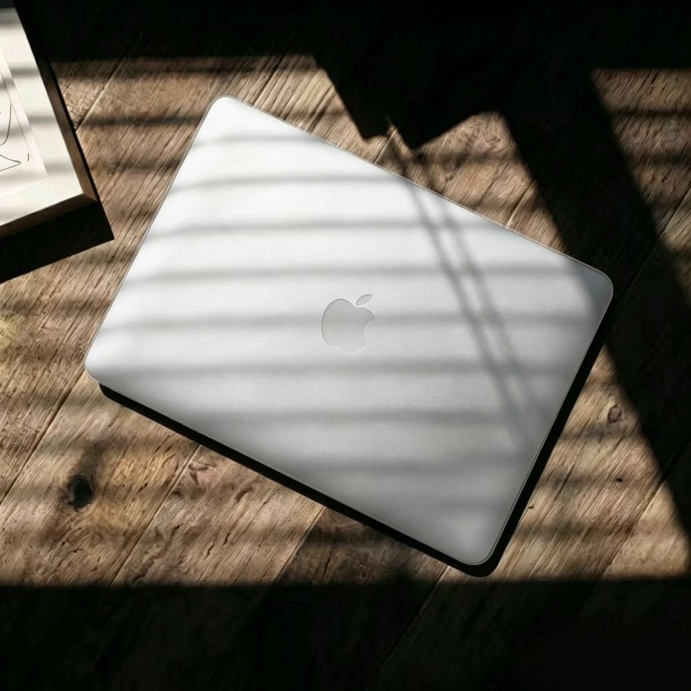 Tech-Protect Softshell-fodral för MacBook Air 15" 2023 / 2024 / 2025 / 2026 - Transparent