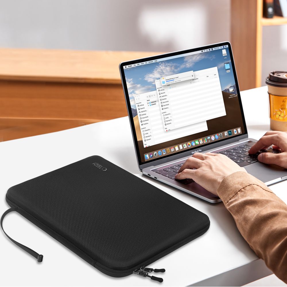 Tech-Protect Hardpouch-etui til bærbar computer (15-16) – Sort