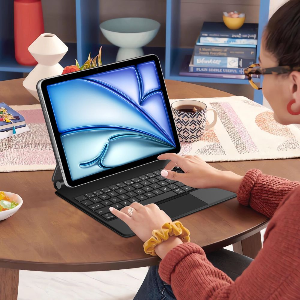 Tech-Protect Smartcase Magnet m/tastatur til iPad Air 10,9” (2020/2022) / 11” (2024-2026) – Sort