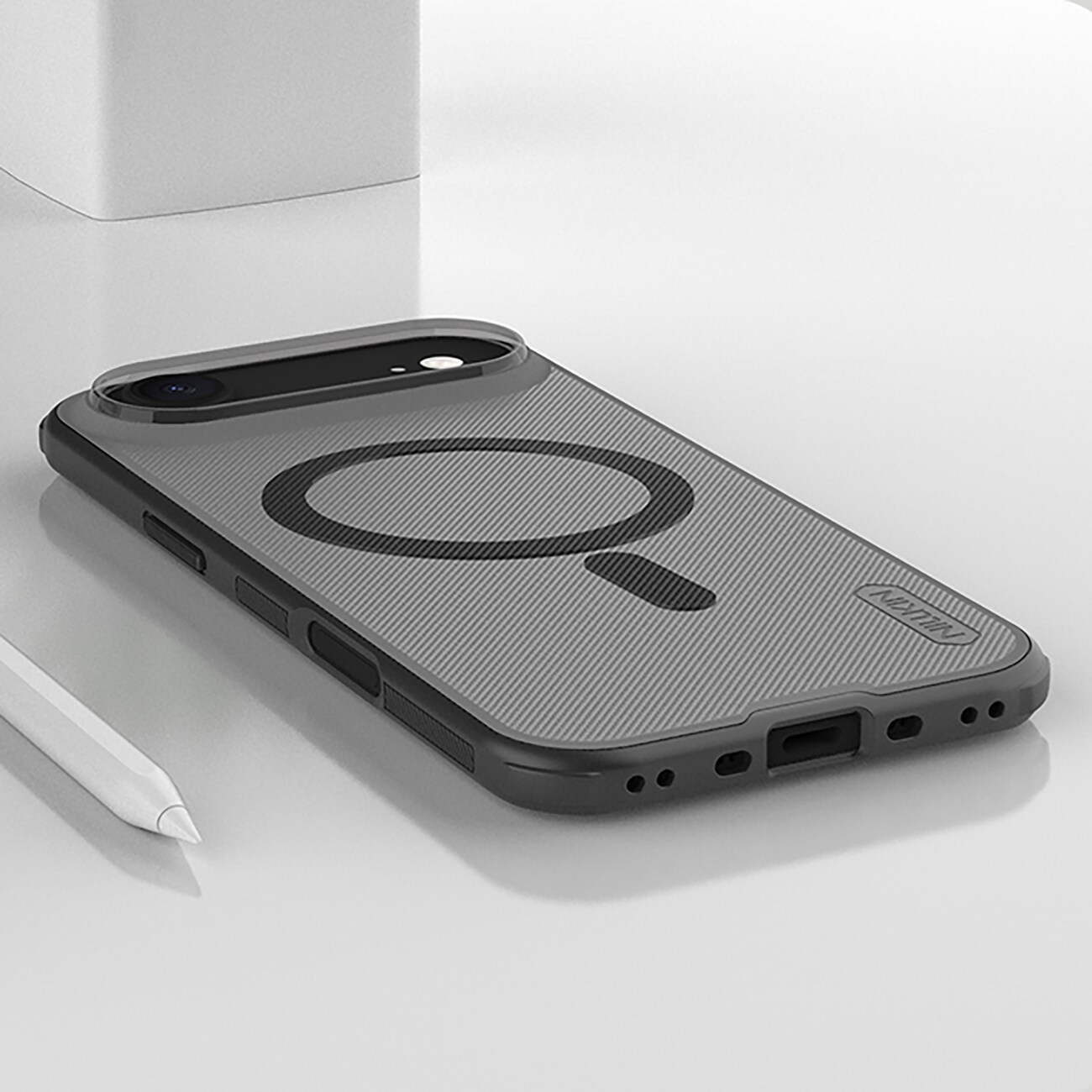 Nillkin Super Frosted Shield Pro MagSafe-kompatibelt etui til iPhone 17 Air – gennemsigtig sort